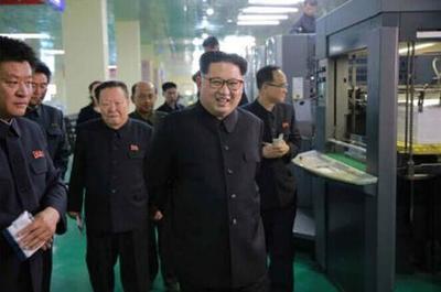金正恩視察蒲公英作業(yè)本工廠 稱贊產(chǎn)品設(shè)計用心